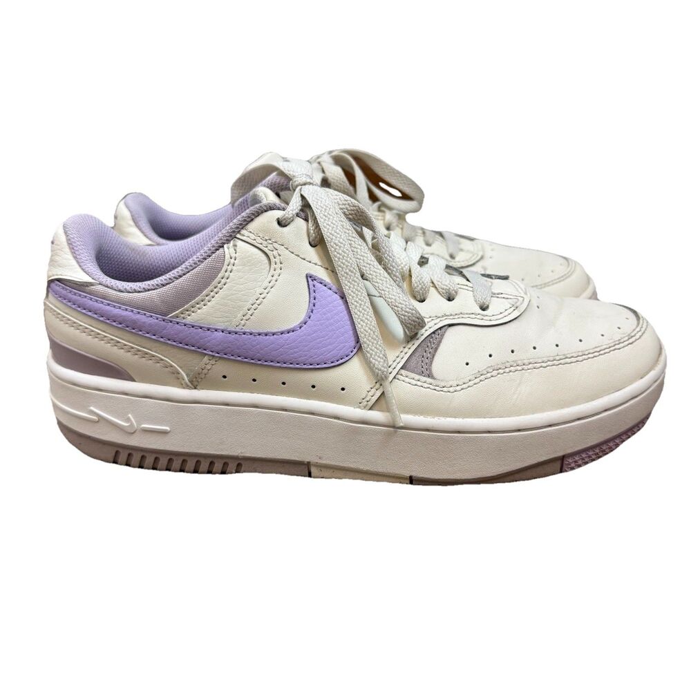 Nike Gamma Force Women’s Athletic Shoes In Pale Ivory / Lilac Bloom Size 9